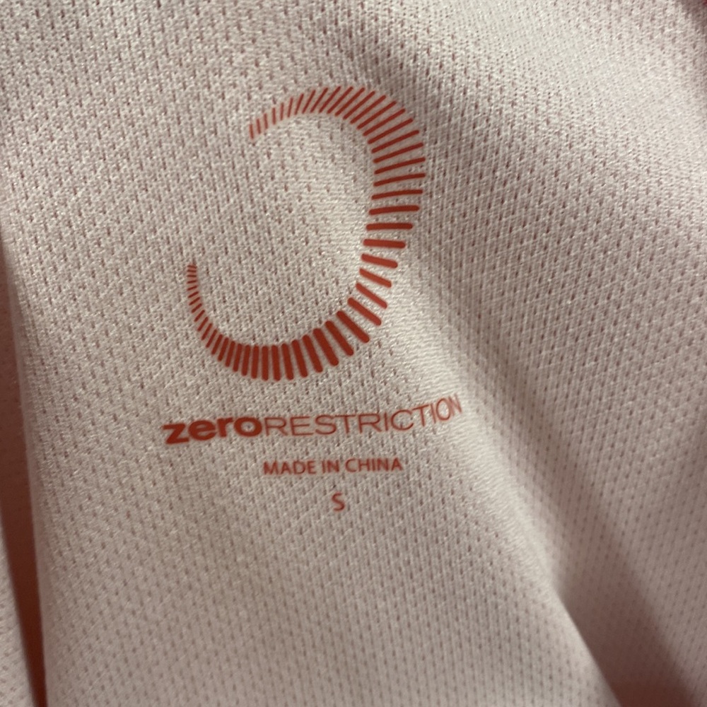 Zero Restriction Golf Pullover - Picture 2 of 3